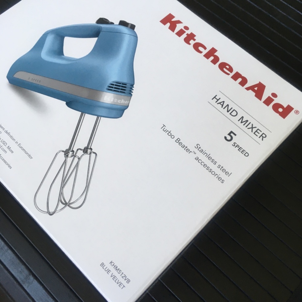 brand new in box BLUE VELVET KitchenAid Ultra Power 5-Speed Hand Mixer - Picture 10 of 13